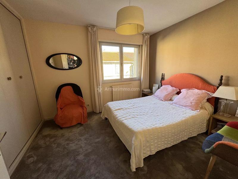 Maison - 200 m² - 8 pièces