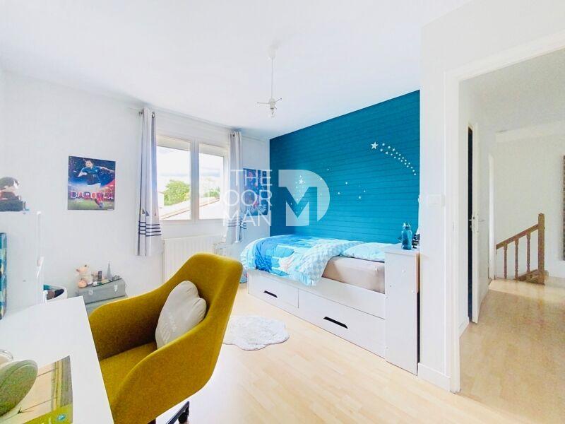 Maison - 136 m² - 5 pièces