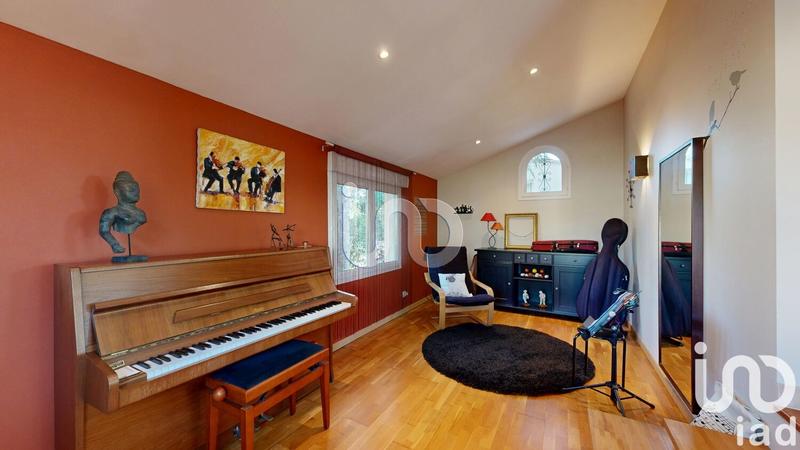 Maison - 182 m² - 6 pièces