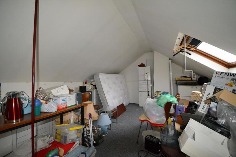 Maison - 96 m² - 5 pièces