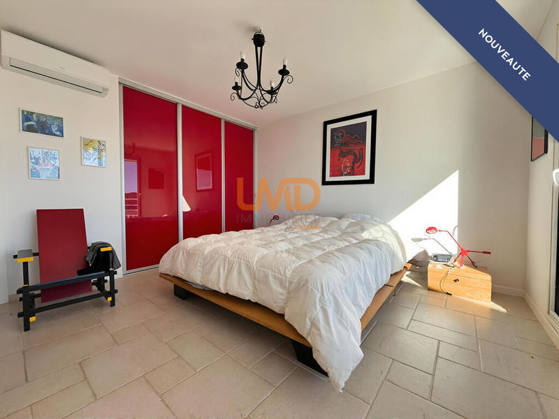 Maison - 244 m² - 10 pièces