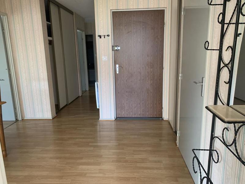 Appartement - 82 m² - 4 pièces