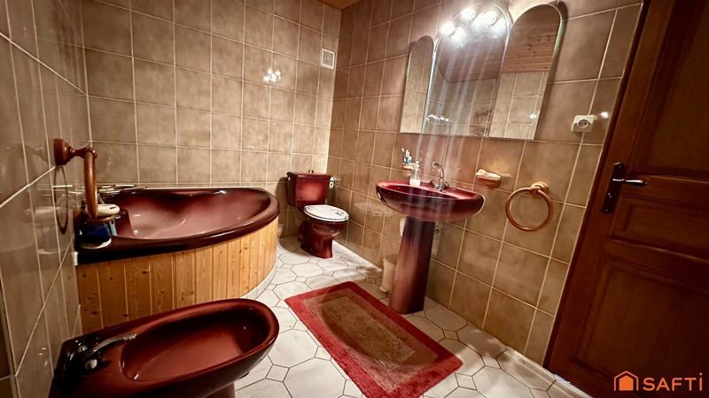 Maison de village - 171 m² - 6 pièces