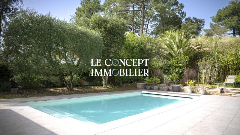 Maison contemporaine - 230 m² - 7 pièces