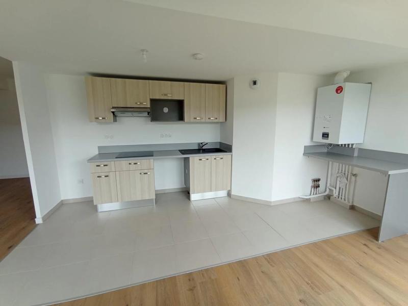 Appartement - 90 m² - 4 pièces