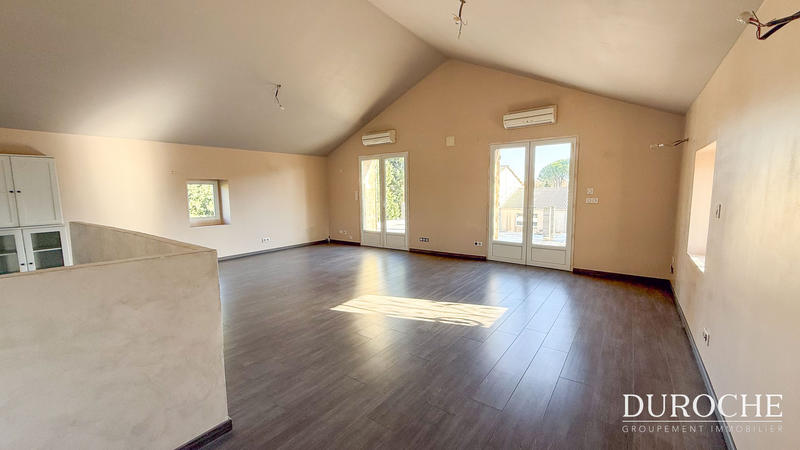 Maison - 224 m² - 7 pièces