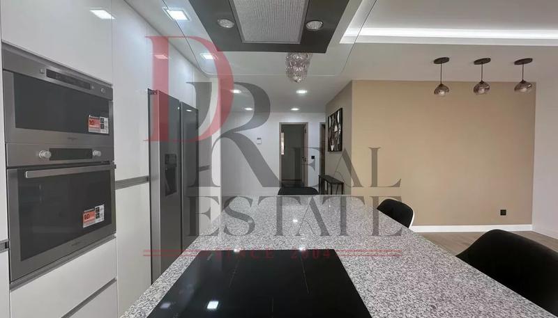 Appartement - 84 m² - 4 pièces