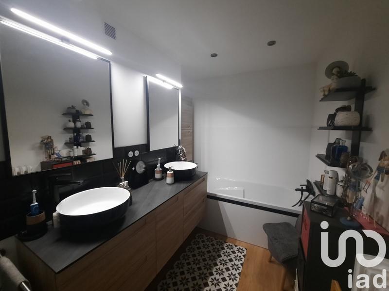 Appartement - 94 m² - 3 pièces