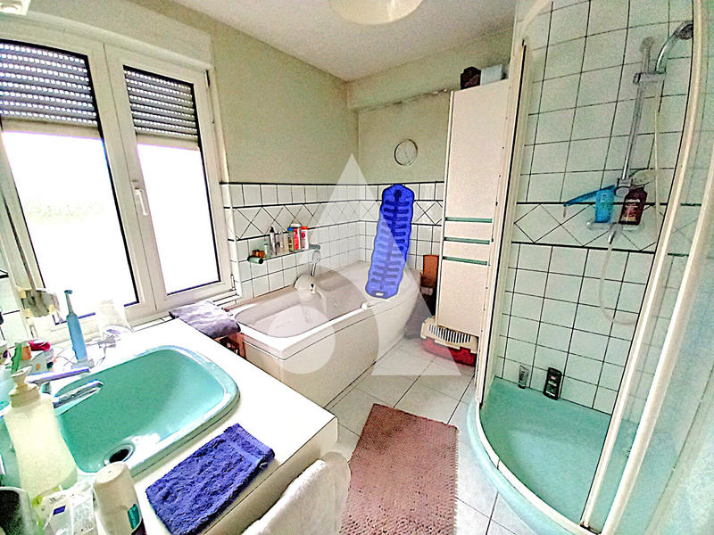 Maison - 189 m² - 13 pièces