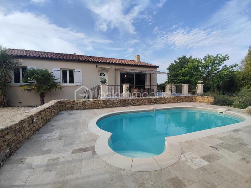 Villa - 100 m² - 5 pièces