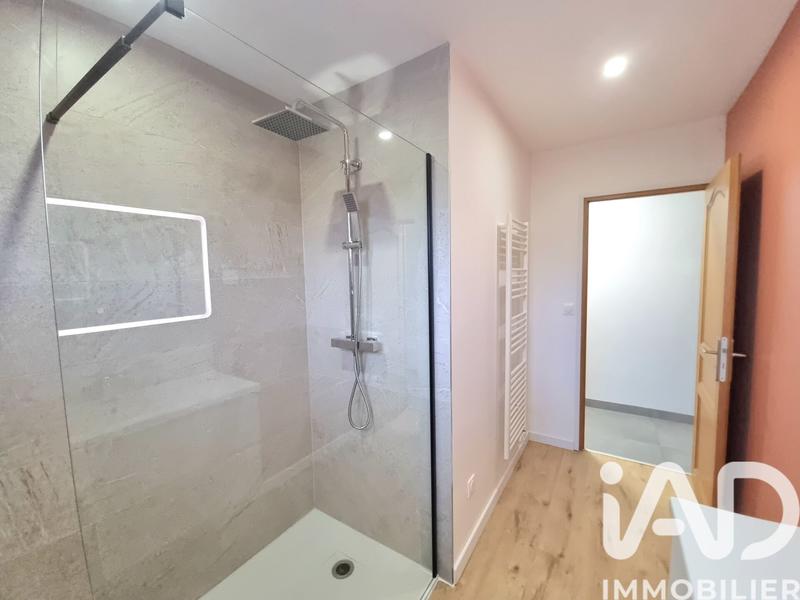 Maison - 185 m² - 9 pièces