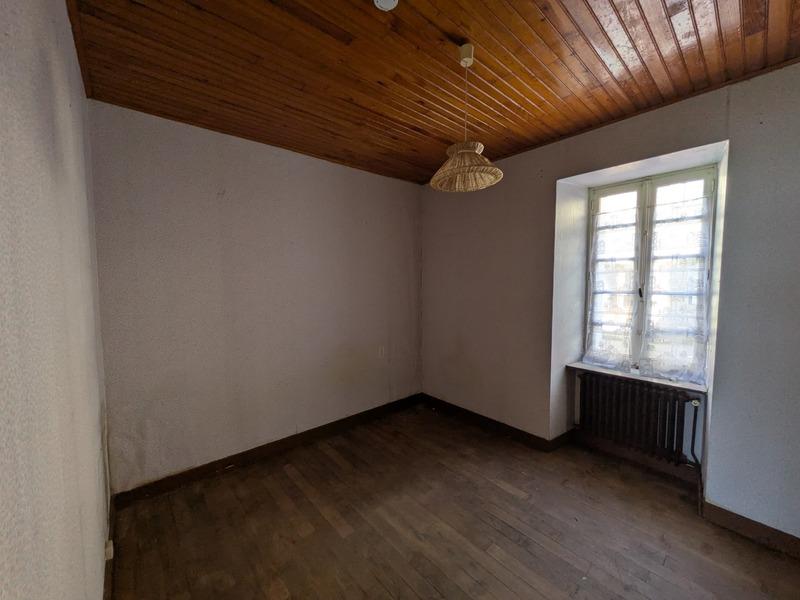 Maison - 170 m² - 9 pièces