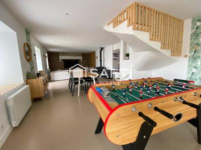 Maison - 162 m² - 5 pièces