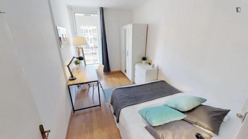 Chambre - 9 m² - 4 pièces