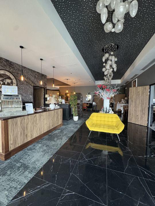 Bureau - 2 000 m² - 22 pièces