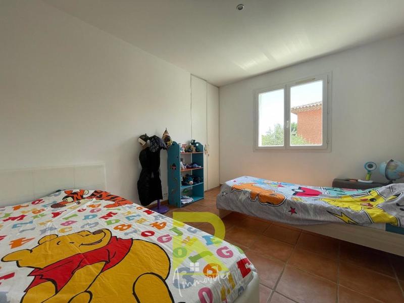 Propriété - 201 m² - 7 pièces