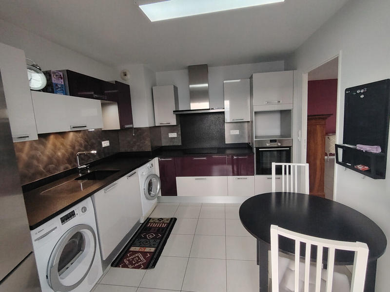 Appartement - 95 m² - 3 pièces