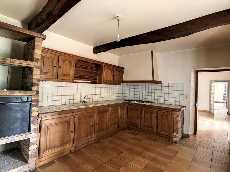 Maison - 460 m² - 13 pièces