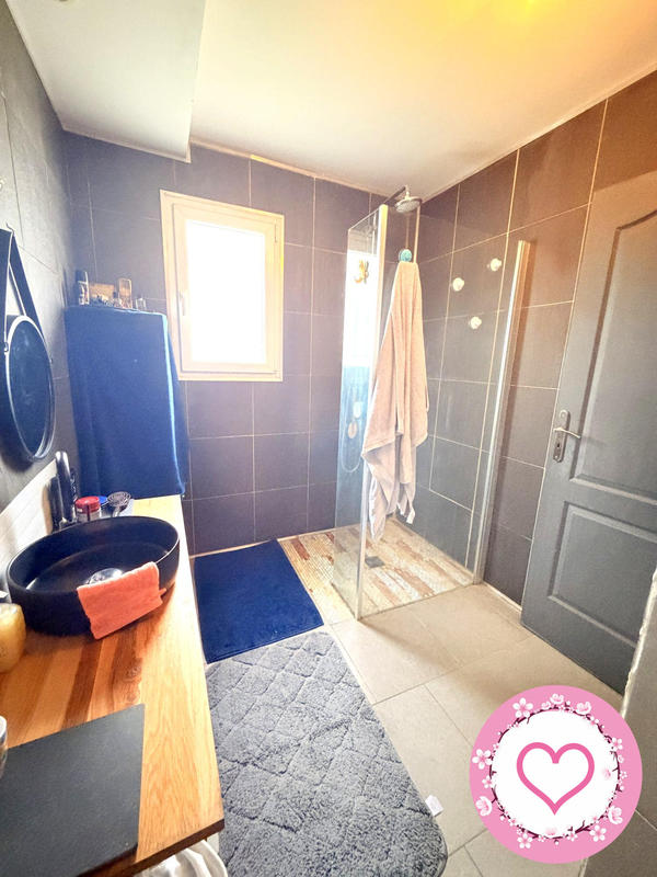 Maison contemporaine - 143 m² - 6 pièces