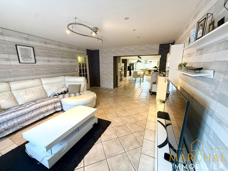 Maison - 265 m² - 7 pièces