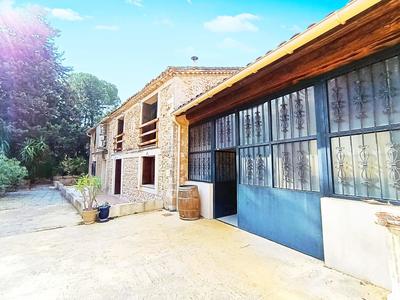 Maison - 240 m² - 10 pièces