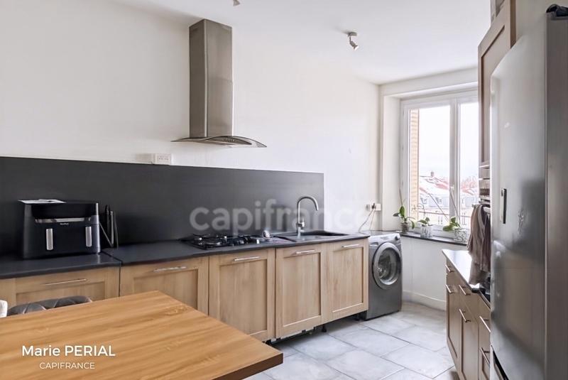 Appartement - 128 m² - 5 pièces