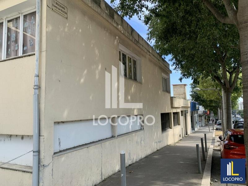 Local commercial - 464 m²