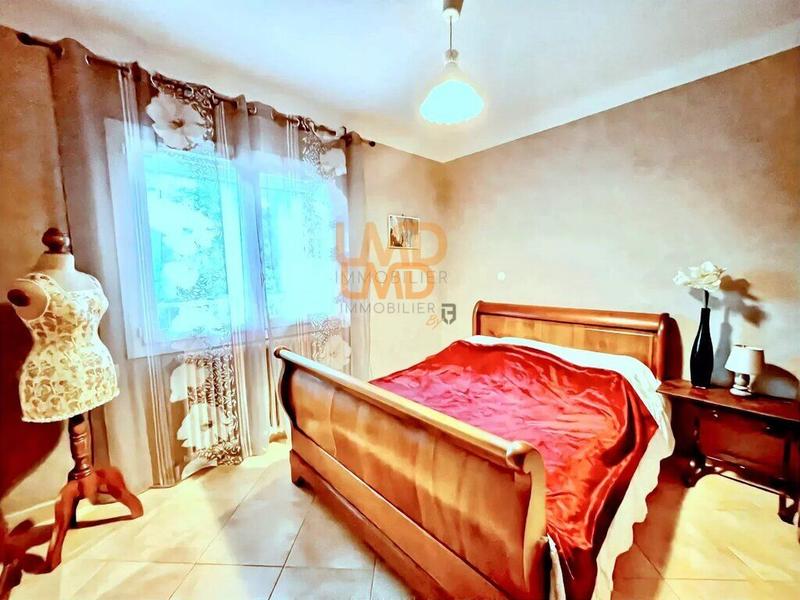 Villa - 176 m² - 7 pièces