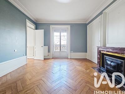 Appartement - 121 m² - 4 pièces