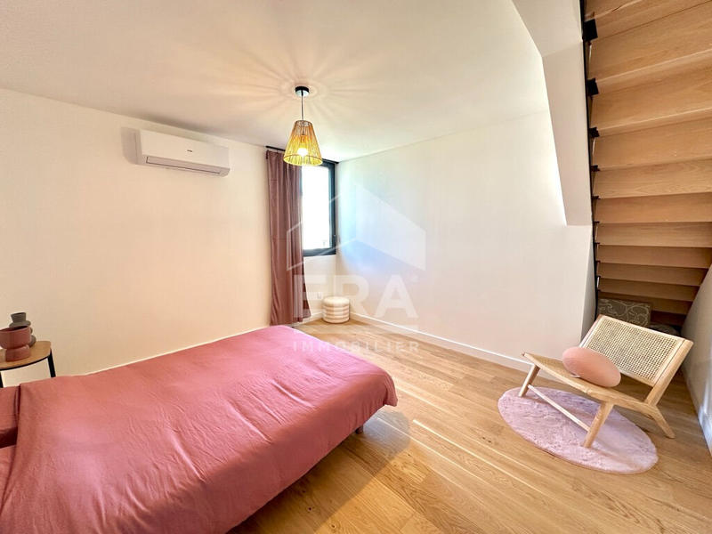 Appartement - 140 m² - 5 pièces