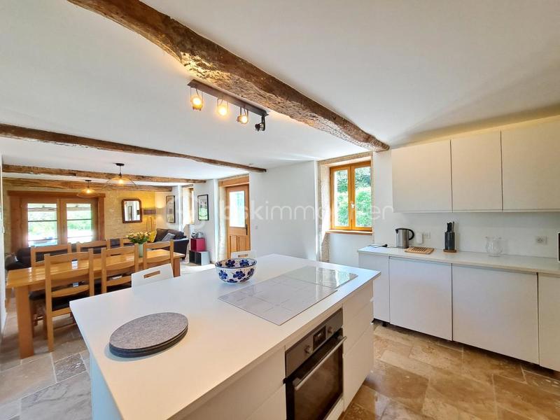 Demeure - 283 m² - 10 pièces