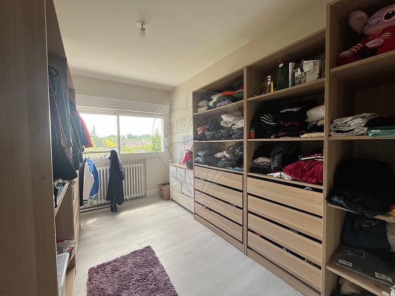 Maison - 140 m² - 8 pièces