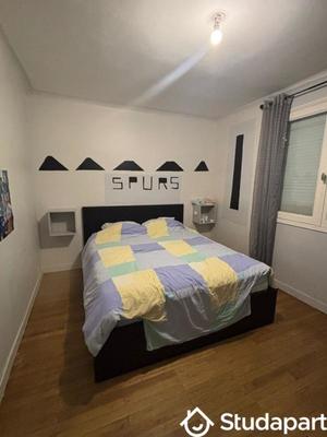 Chambre - 13 m² - 1 pièce