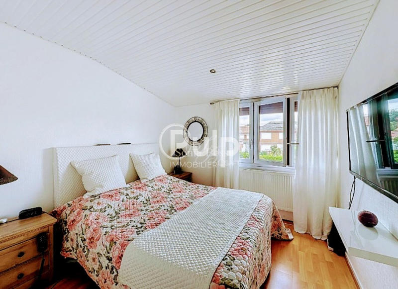 Maison - 85 m² - 6 pièces