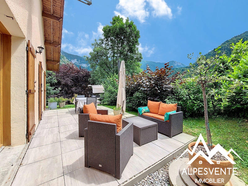 Maison - 87 m² - 4 pièces