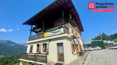 Maison - 307 m² - 18 pièces