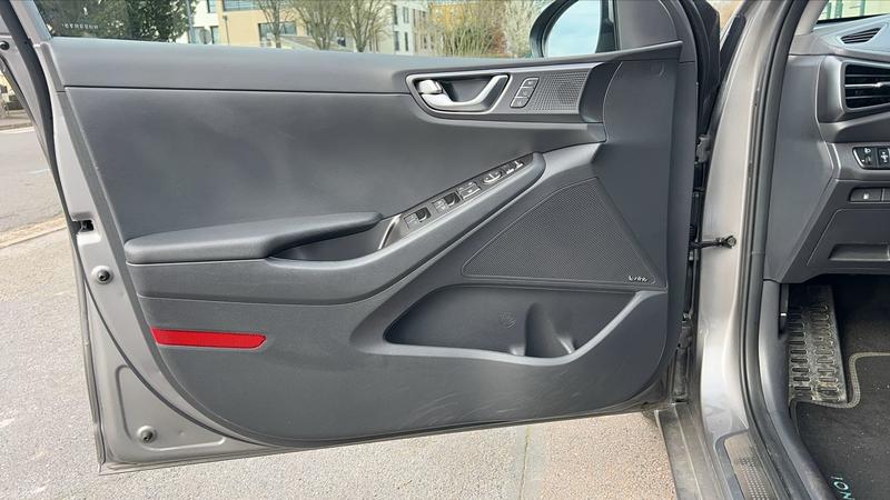 Hyundai Ioniq 1.6 Hybrid 141 Executive