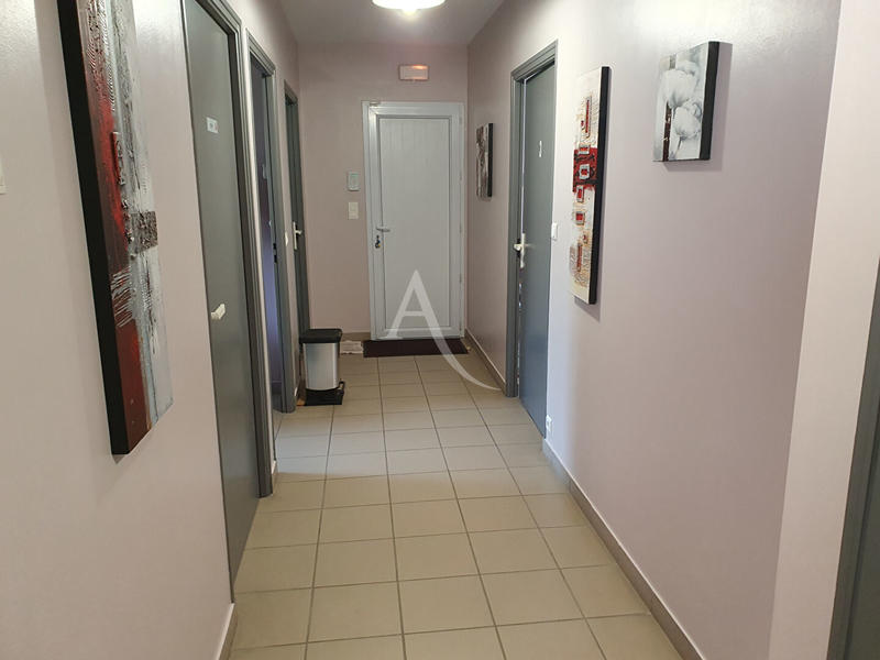 Bureau - 91 m² - 4 pièces