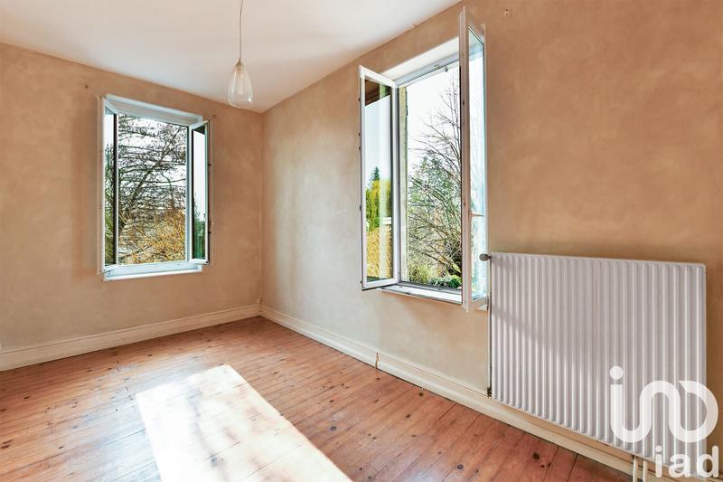 Maison - 202 m² - 8 pièces