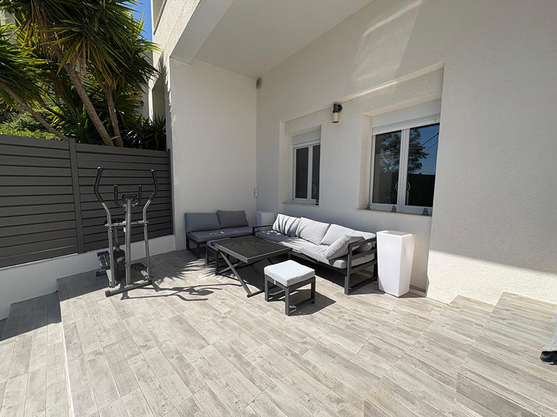 Appartement - 186 m² - 7 pièces