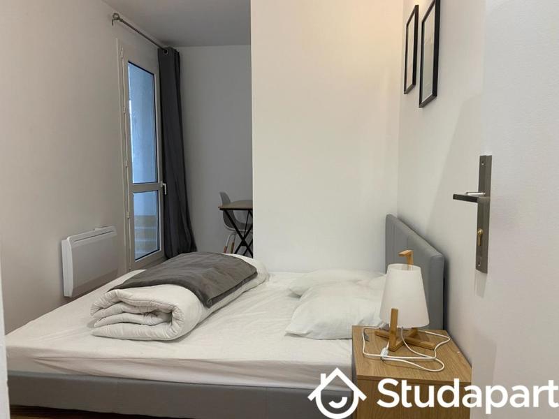 Chambre - 9 m² - 1 pièce