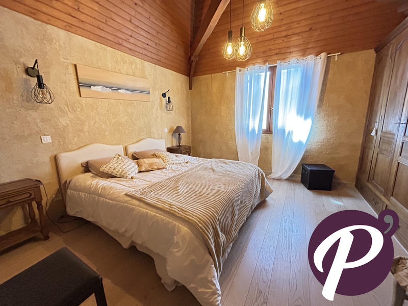 Maison - 170 m² - 5 pièces