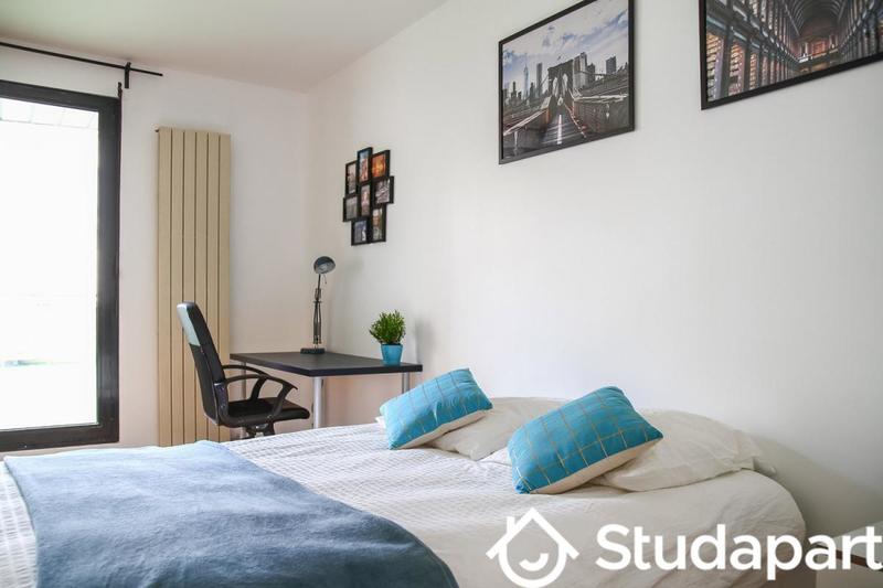 Chambre - 10 m² - 1 pièce