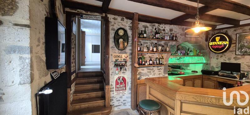 Maison - 222 m² - 6 pièces