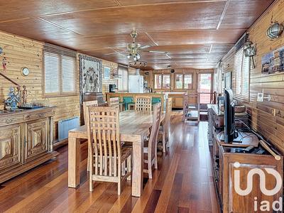 Appartement - 215 m² - 7 pièces