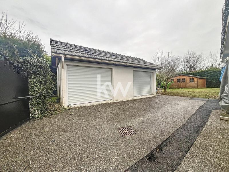 Maison - 200 m² - 7 pièces