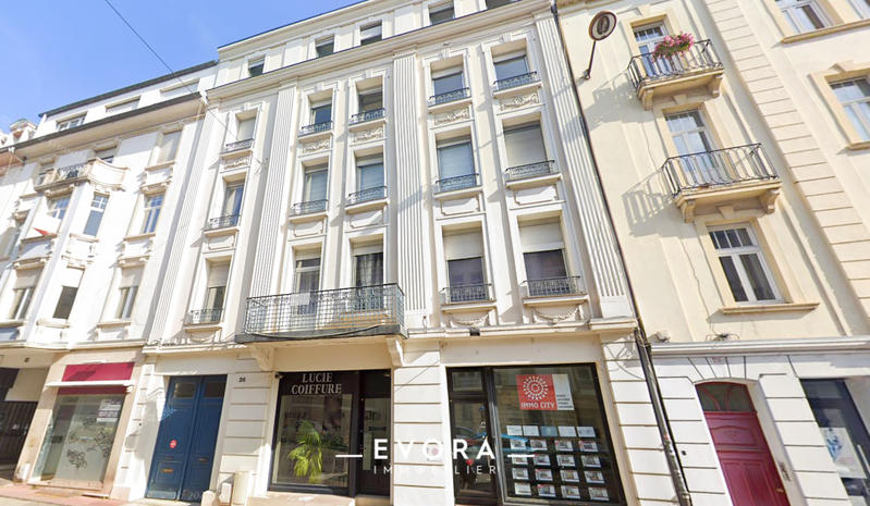 Appartement - 97 m² - 4 pièces