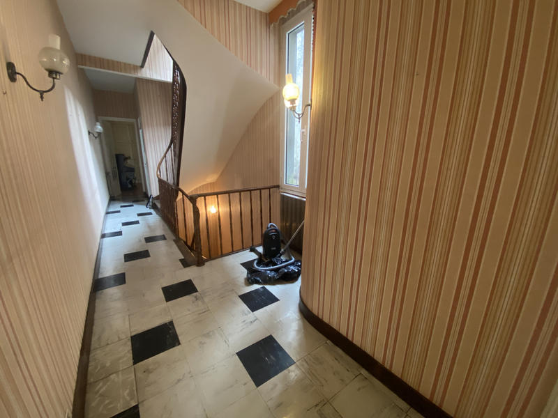 Maison - 167 m² - 6 pièces