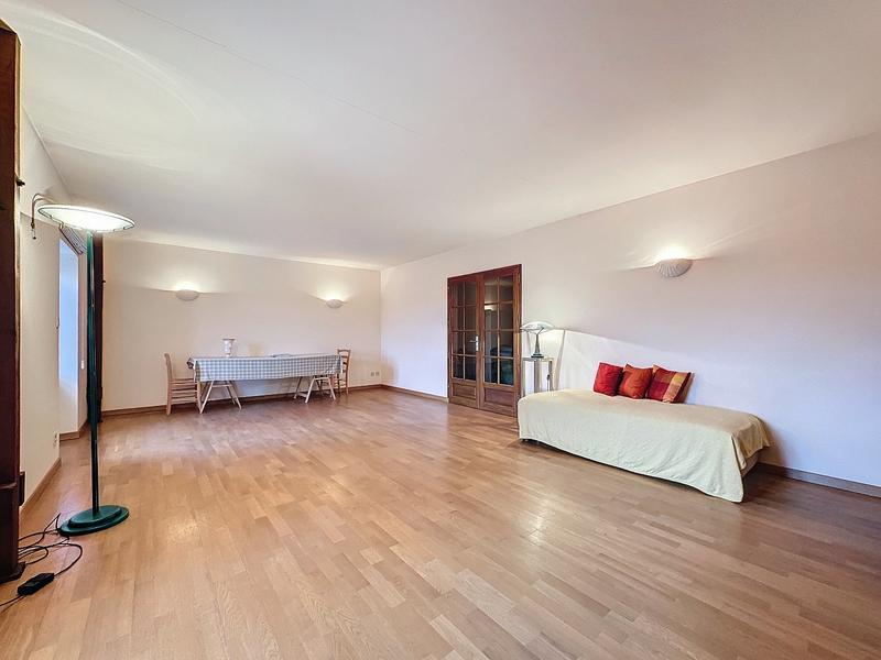 Appartement - 112 m² - 4 pièces