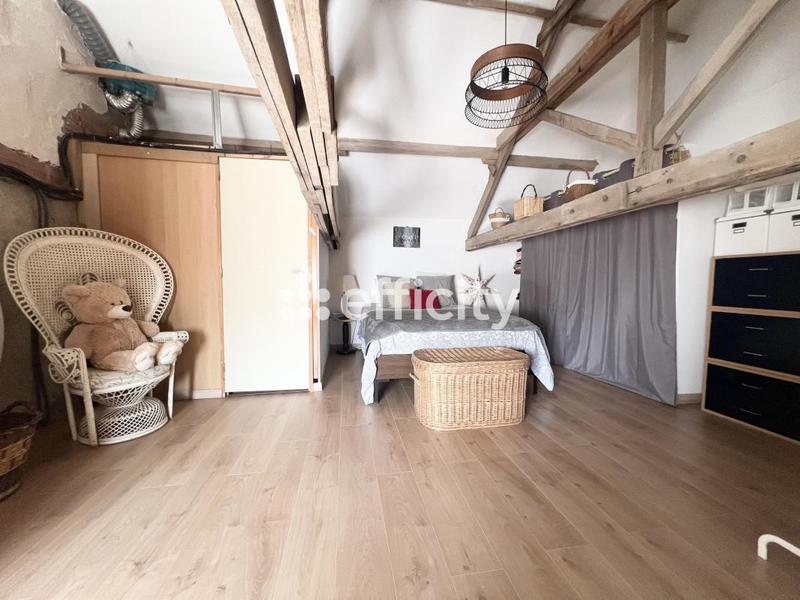 Maison - 306 m² - 10 pièces